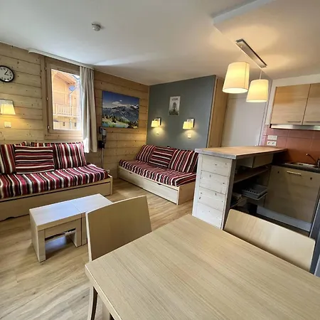 2 Pieces A La Plagne, Balcon Ensoleille, 5 Couchages - Fr-1-351-277 * La Plagne