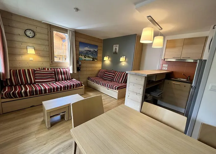 2 Pieces A La Plagne, Balcon Ensoleille, 5 Couchages - Fr-1-351-277 * La Plagne